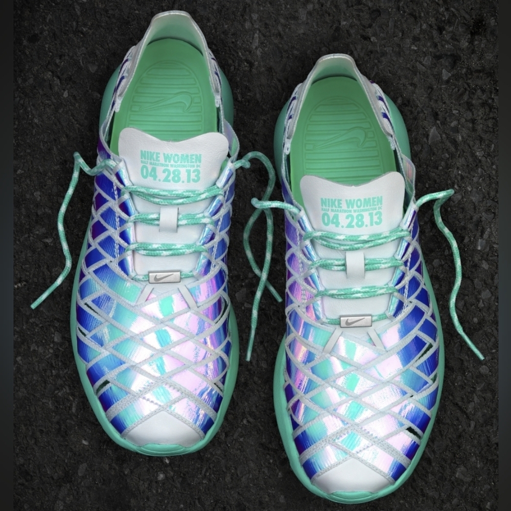 Roshe Run Woven "We Run DC" Sneakers